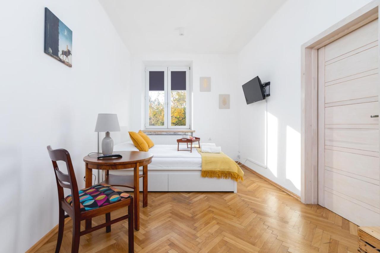 Old Town Apartments Basztowa By Renters Cracovia Exterior foto