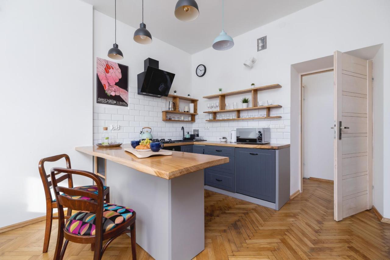 Old Town Apartments Basztowa By Renters Cracovia Exterior foto