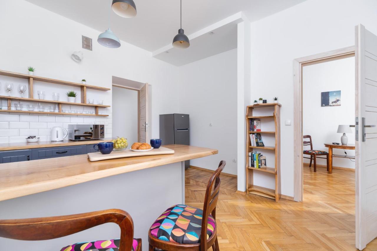 Old Town Apartments Basztowa By Renters Cracovia Exterior foto